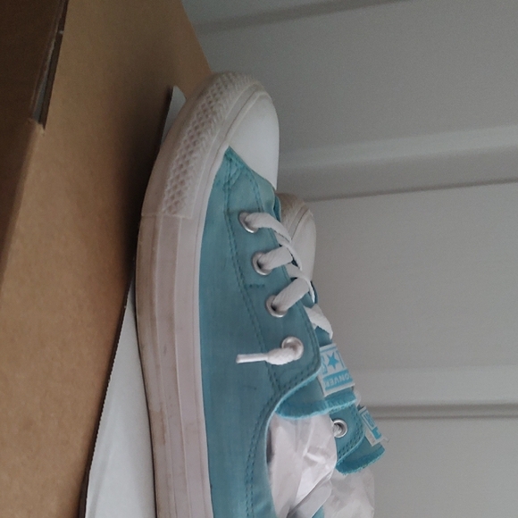 Converse Women's Sky Blue Shoreline Slip-on Sneakers - Picture 7 of 12